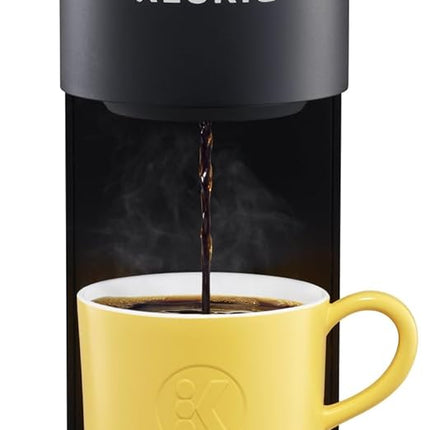 Кофеварка Keurig K-Mini, капсульная, для приготовления одной порции, объем 177–355 мл, с отсеком для хранения шнура, идеальна для небольших помещений, черная
